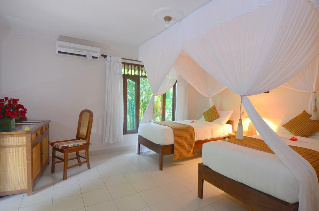 Tirta Ayu Hotel And Restaurant Karangasem Kamer foto