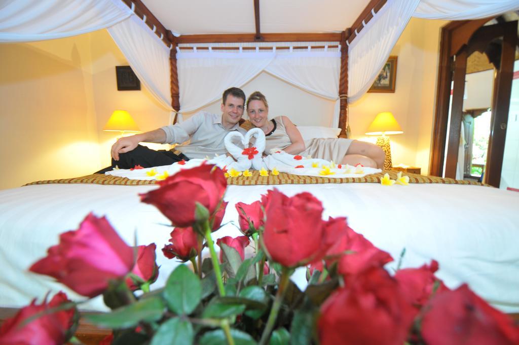 Tirta Ayu Hotel And Restaurant Karangasem Buitenkant foto