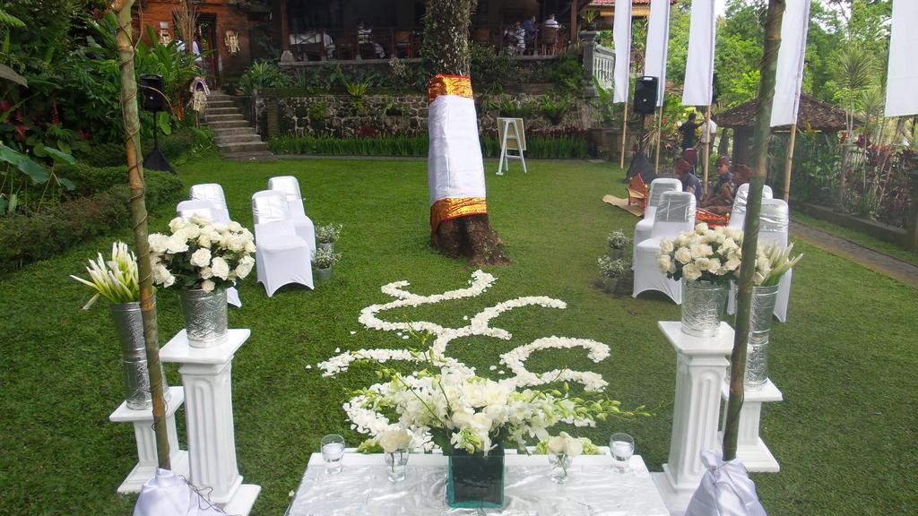 Tirta Ayu Hotel And Restaurant Karangasem Buitenkant foto