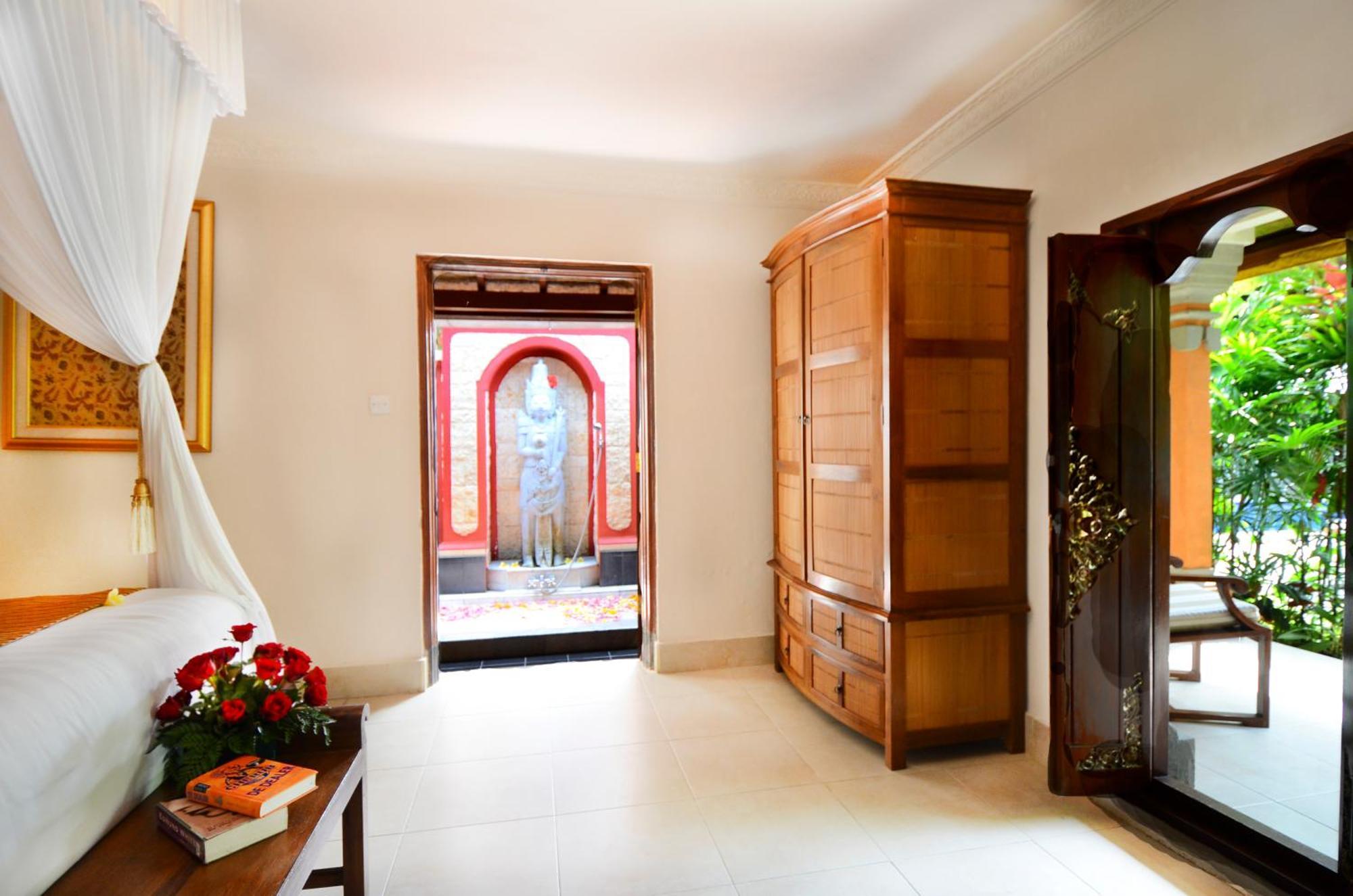 Tirta Ayu Hotel And Restaurant Karangasem Buitenkant foto