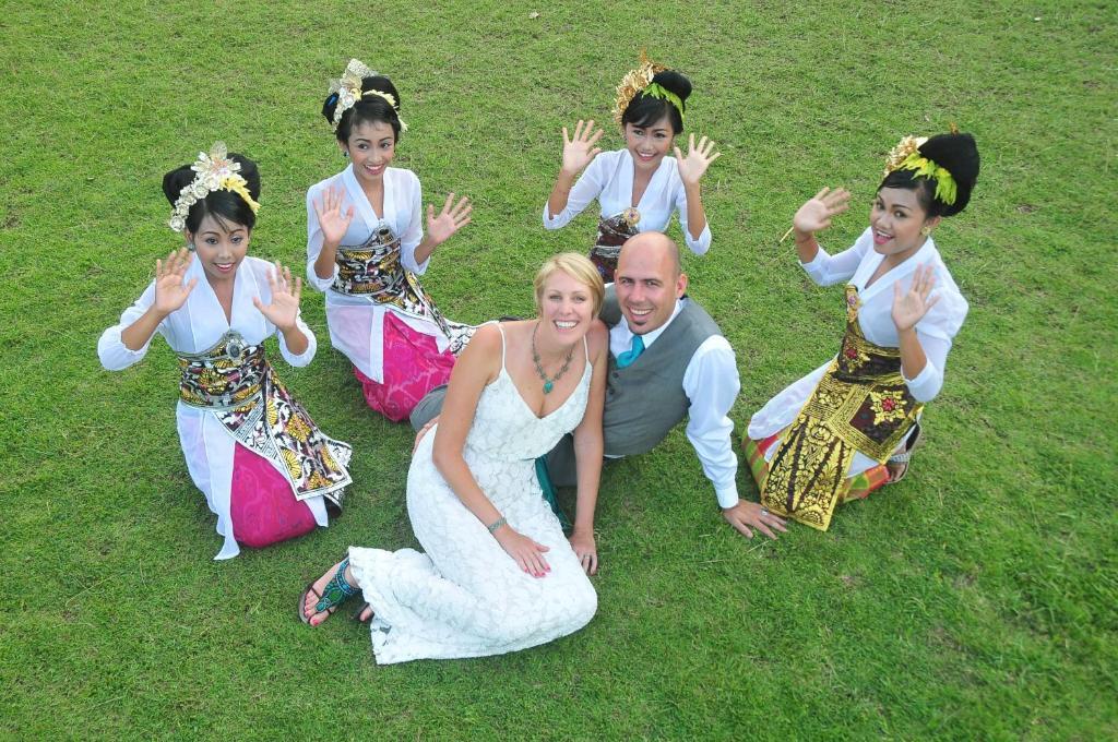 Tirta Ayu Hotel And Restaurant Karangasem Buitenkant foto