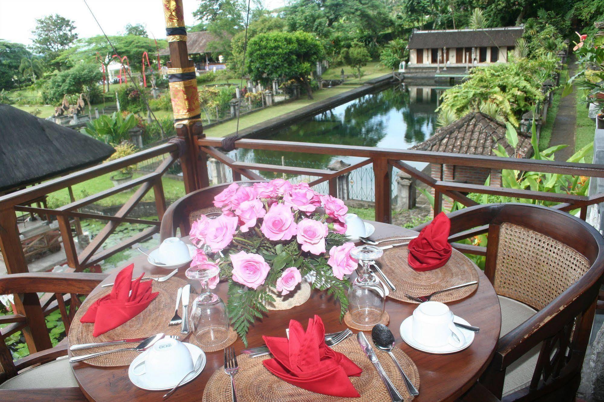 Tirta Ayu Hotel And Restaurant Karangasem Buitenkant foto