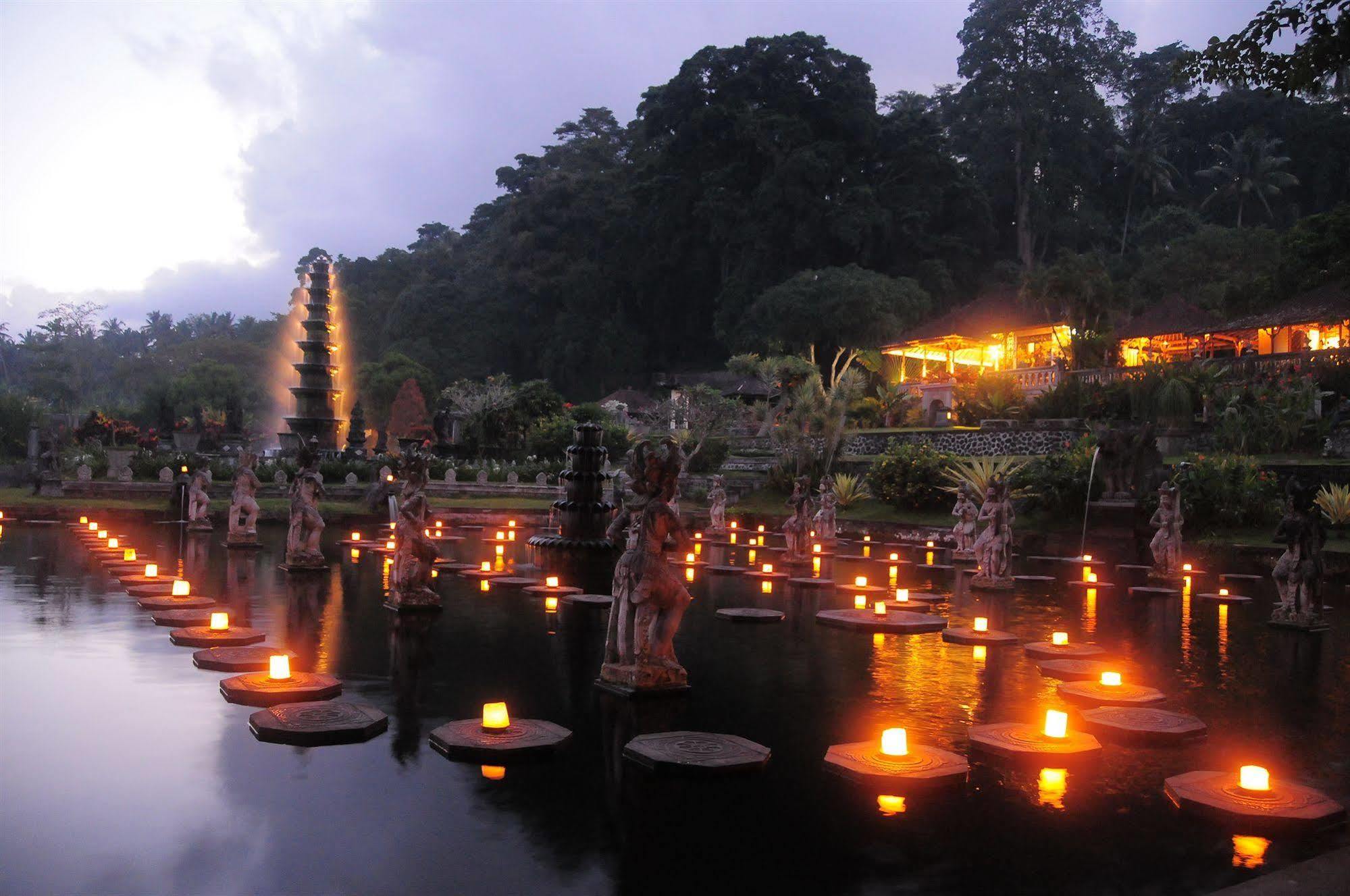 Tirta Ayu Hotel And Restaurant Karangasem Buitenkant foto